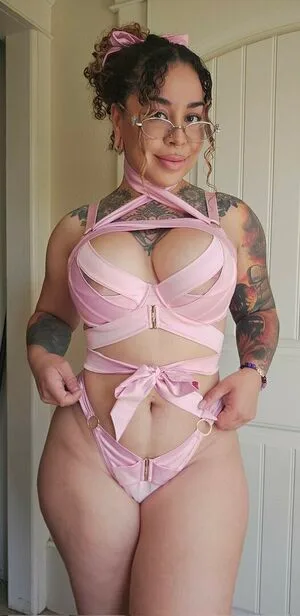 Ashprincessmidna OnlyFans Leaked Free Thumbnail Picture - #C9Gr0wAAca
