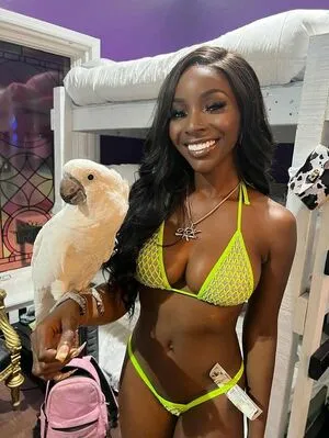 Ashton Banks OnlyFans Leaked Free Thumbnail Picture - #A37veAY4i9