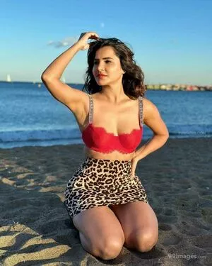 Ashu Reddy OnlyFans Leaked Free Thumbnail Picture - #AdnMiZgSkn