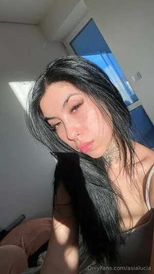 Asialucia OnlyFans Leaked Free Thumbnail Picture - #WIodXPB6ko