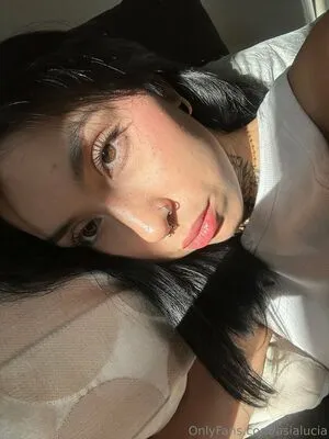 Asialucia OnlyFans Leaked Free Thumbnail Picture - #lqDVA1TTV6