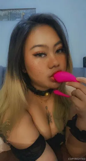 Asian Kinky Goddess OnlyFans Leaked Free Thumbnail Picture - #J1ny94G5EF