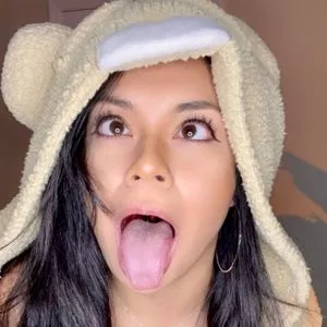 Asian Milf Thumbnail Picture