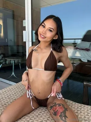 Asianaja OnlyFans Leaked Free Thumbnail Picture - #FLMlPla1LP