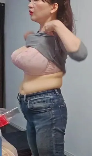 Asiantheraisin OnlyFans Leaked Free Thumbnail Picture - #Q5sRvqg0wn