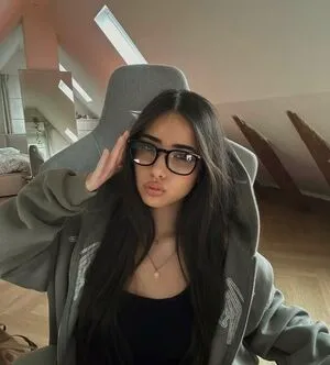 Asleyia OnlyFans Leaked Free Thumbnail Picture - #LPaOL5CNry