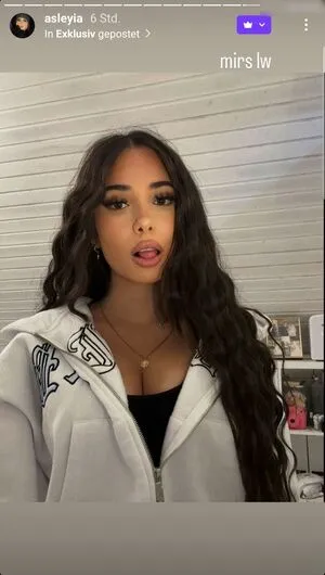 Asleyia OnlyFans Leaked Free Thumbnail Picture - #XldZGMJ7jQ