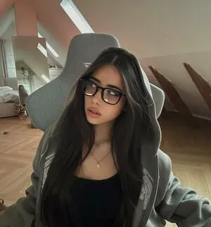 Asleyia OnlyFans Leaked Free Thumbnail Picture - #iBxeChezbu