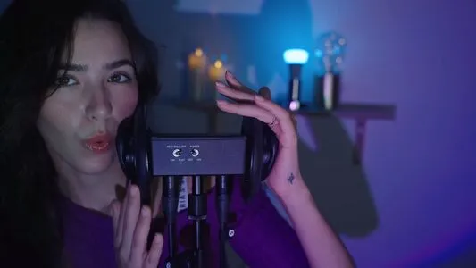 ASMR Glow OnlyFans Leaked Free Thumbnail Picture - #CgJOGRciag