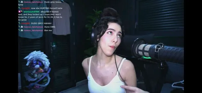 ASMR Glow OnlyFans Leaked Free Thumbnail Picture - #EfX25ISpL8