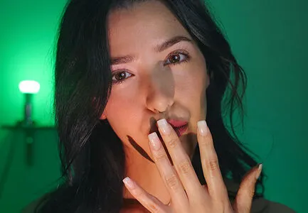 ASMR Glow OnlyFans Leaked Free Thumbnail Picture - #K2GDjxdnlD