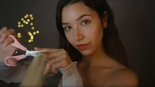 ASMR Glow OnlyFans Leaked Free Thumbnail Picture - #KWloki8nr2