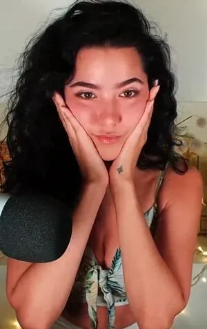 ASMR Glow OnlyFans Leaked Free Thumbnail Picture - #LAfXVF3FPL