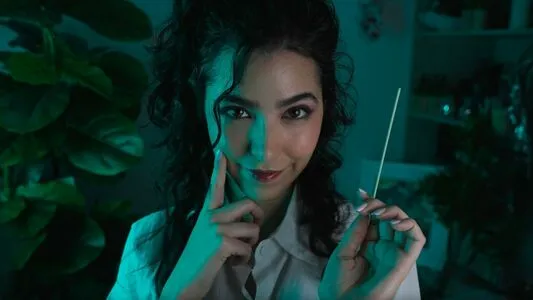 ASMR Glow OnlyFans Leaked Free Thumbnail Picture - #OOO7o8764m