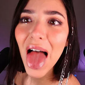 ASMR Glow OnlyFans Leaked Free Thumbnail Picture - #maakAAY919