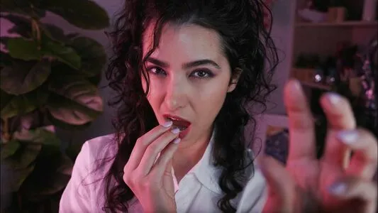 ASMR Glow OnlyFans Leaked Free Thumbnail Picture - #ofphbZ4zOn