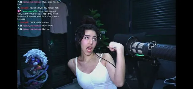 ASMR Glow OnlyFans Leaked Free Thumbnail Picture - #sdxB4JFFzQ