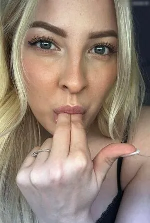 Asmr Janina OnlyFans Leaked Free Thumbnail Picture - #9lVEoXv9K4