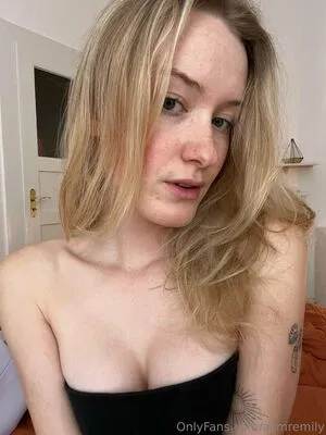 Asmremily OnlyFans Leaked Free Thumbnail Picture - #5ctYFPWrde