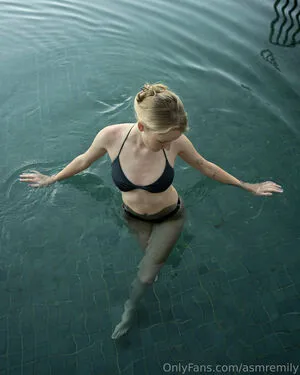 Asmremily OnlyFans Leaked Free Thumbnail Picture - #DecSXehhUT
