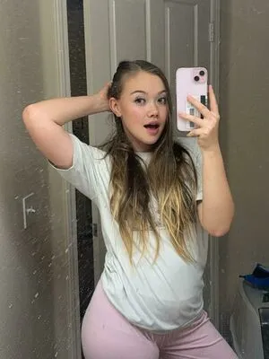 Asmrlia OnlyFans Leaked Free Thumbnail Picture - #CD588sf2ll
