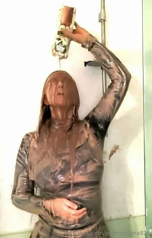 Asmrlillyluna826 OnlyFans Leaked Free Thumbnail Picture - #2w2SeRt05S