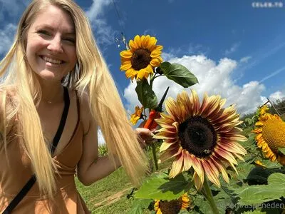 Aspeneden OnlyFans Leaked Free Thumbnail Picture - #vk8uwOR2xA