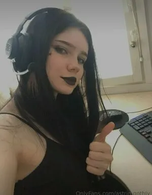 Astrid Gothly OnlyFans Leaked Free Thumbnail Picture - #sBfaIgy5An