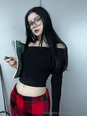 Astrid Gothly OnlyFans Leaked Free Thumbnail Picture - #xwwriPSmgD