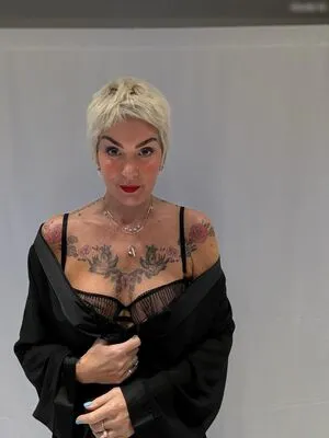 Astrid Zeegen Holt OnlyFans Leaked Free Thumbnail Picture - #PaPJtibgj3