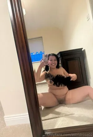 Astridrose02 OnlyFans Leaked Free Thumbnail Picture - #elaBI2UURQ