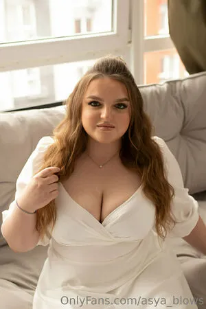Asya Blows OnlyFans Leaked Free Thumbnail Picture - #C7S2v212s4