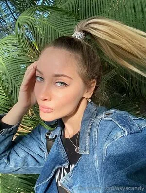 Asyacandy OnlyFans Leaked Free Thumbnail Picture - #NXmitAbnuV