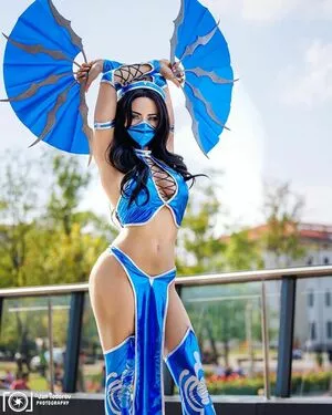 Athena Cosplay OnlyFans Leaked Free Thumbnail Picture - #F0PZR1MEo9