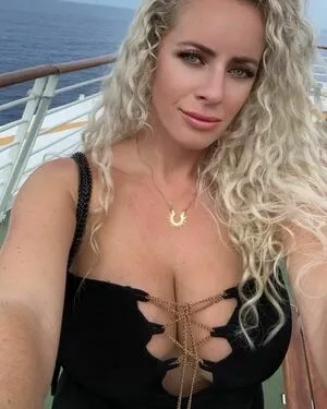 Athena Ryder OnlyFans Leaked Free Thumbnail Picture - #CdYZlPcpvV