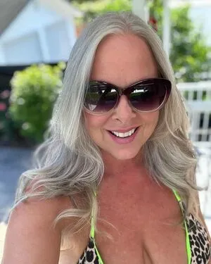 Atomicblonde68 OnlyFans Leaked Free Thumbnail Picture - #0QDTBz1UPt