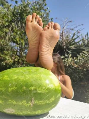 Atomictoez Vip OnlyFans Leaked Free Thumbnail Picture - #TnGaLaKtV8