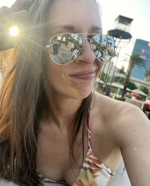 Aubrey Edwards OnlyFans Leaked Free Thumbnail Picture - #nziizJloV4