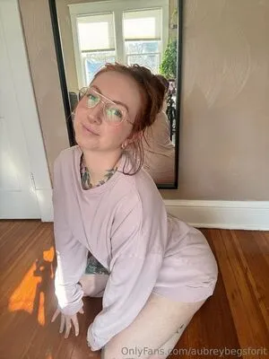 Aubreybegsforit OnlyFans Leaked Free Thumbnail Picture - #756BJkp4a6