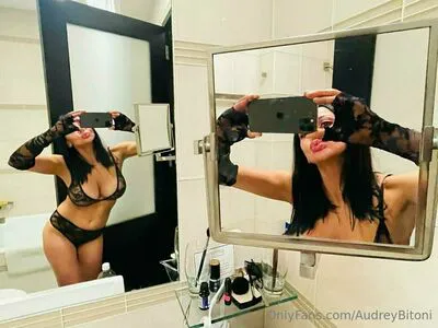 Audreybitoni OnlyFans Leaked Free Thumbnail Picture - #VxKvGRNH91