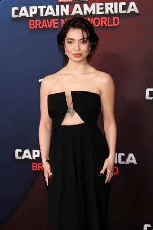 Aulii Cravalho OnlyFans Leaked Free Thumbnail Picture - #QlEwqAUK4c