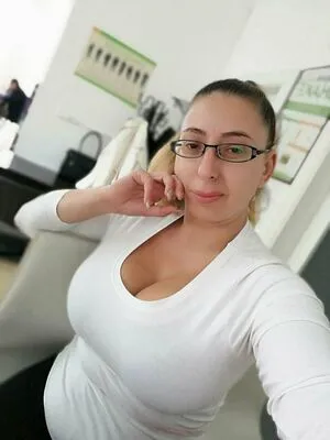 Aurica Velcota OnlyFans Leaked Free Thumbnail Picture - #MWMS8dIanH