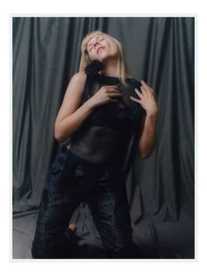Aurora Aksnes OnlyFans Leaked Free Thumbnail Picture - #dJrF6ykoon