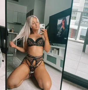 Aurora Laws OnlyFans Leaked Free Thumbnail Picture - #PEAKhnGMnB