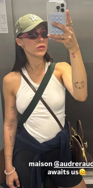 Aurora Ramazzotti OnlyFans Leaked Free Thumbnail Picture - #lwF2RpZ1qV
