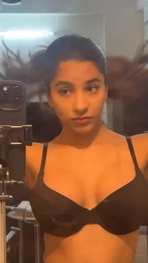 Aurora Sinclair OnlyFans Leaked Free Thumbnail Picture - #EmCUCtaWDL