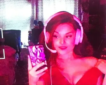 Auroraiskira OnlyFans Leaked Free Thumbnail Picture - #B9BwvRctPA