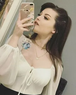 Auroraiskira OnlyFans Leaked Free Thumbnail Picture - #i3iMQ672ux