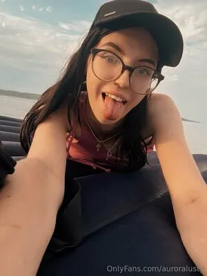 Auroralusty OnlyFans Leaked Free Thumbnail Picture - #KRYOWummGm