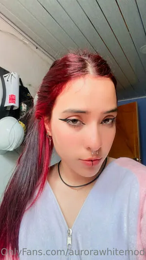 Aurorawhitemodel OnlyFans Leaked Free Thumbnail Picture - #55enm4u8no